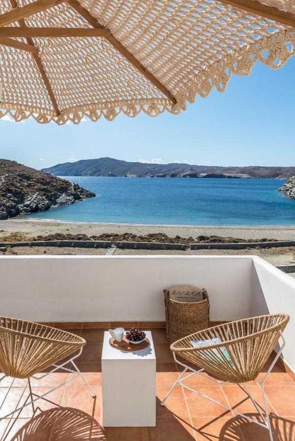 Eneos Kythnos Beach Villas-Executive And Premium Villas מראה חיצוני תמונה