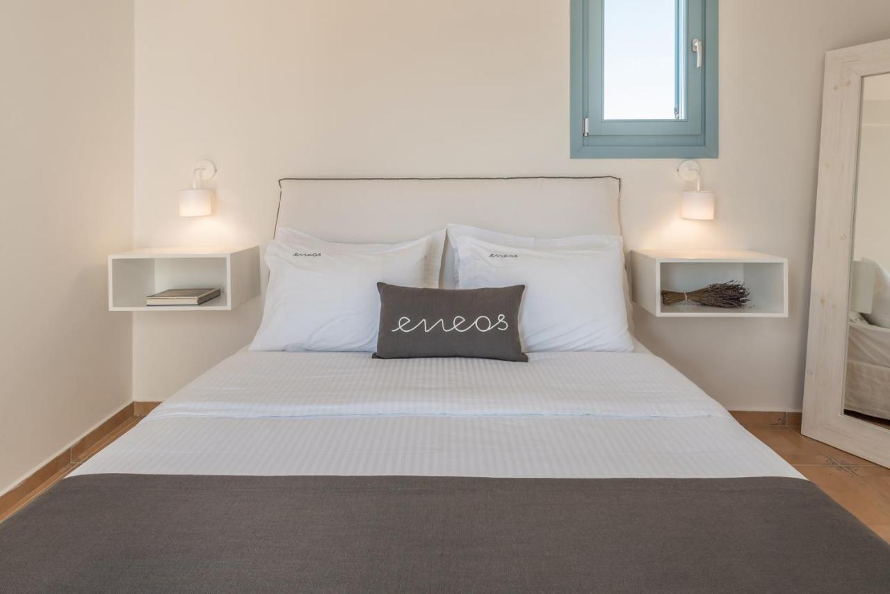 Eneos Kythnos Beach Villas-Executive And Premium Villas מראה חיצוני תמונה